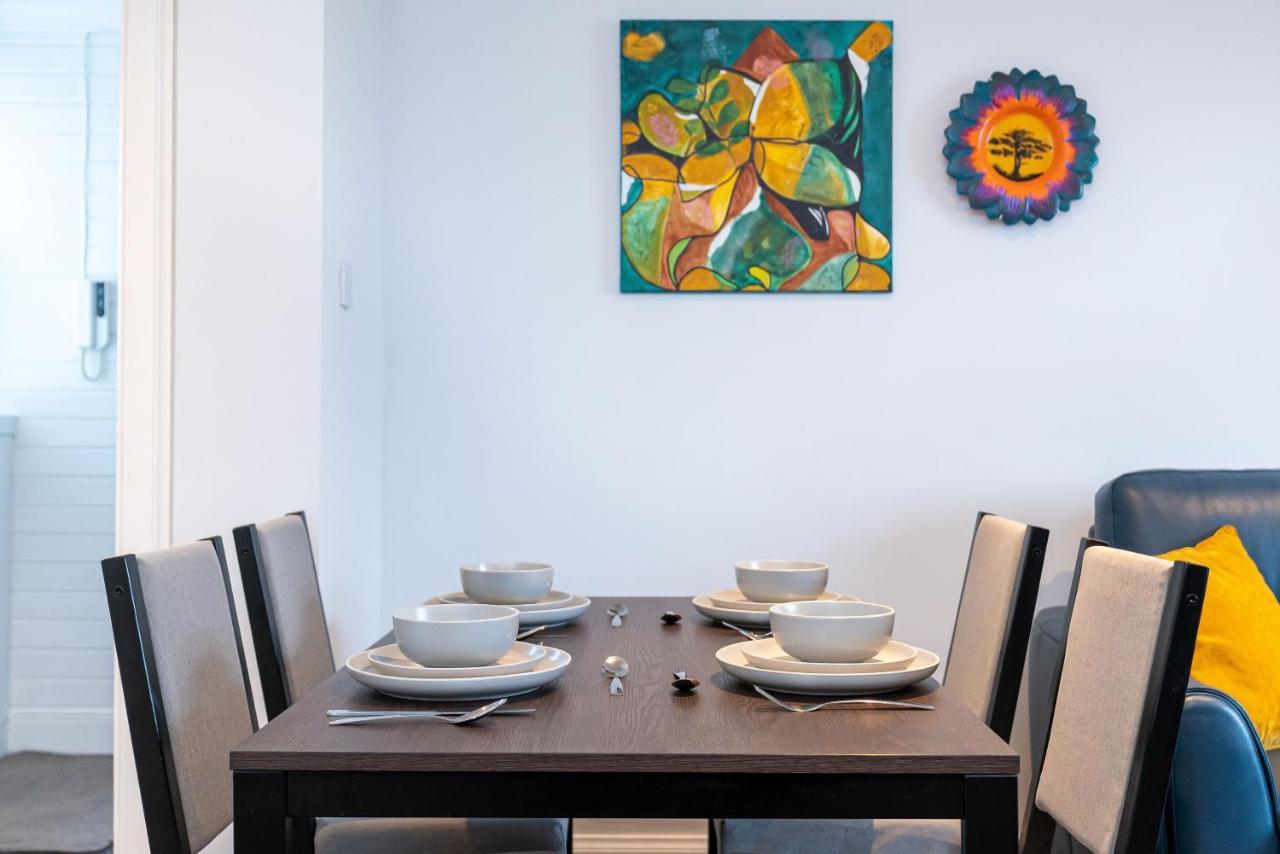 Lovely 3-bedroom Flat With Free Parking *