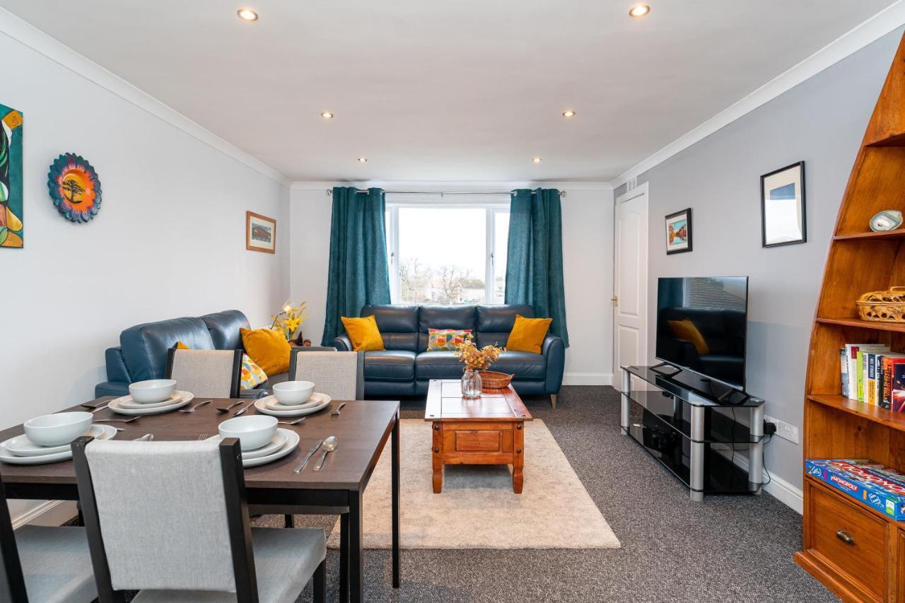 Lovely 3-bedroom Flat With Free Parking Bridge of Allan